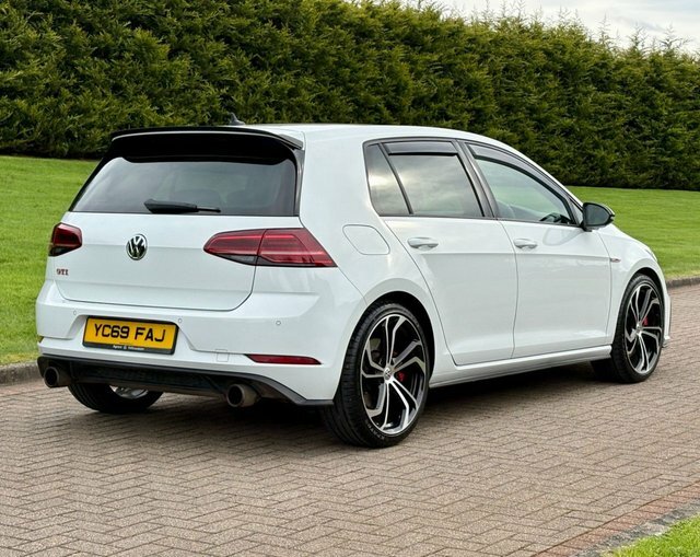 Volkswagen Golf 2.0 Tsi Gpf Gti YC69FAJ White #3