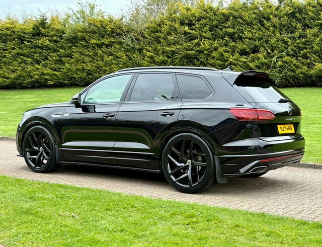 Volkswagen Touareg 3.0 Tdi V6 Black NJ71HVB Black #6