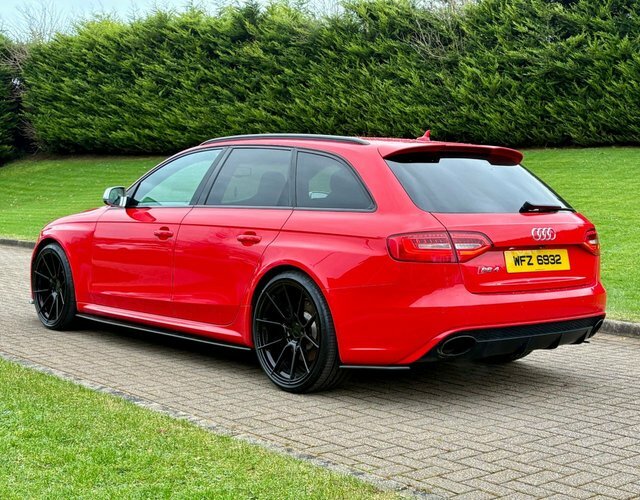 Audi RS4 Avant 4.2 Fsi V8 Estate Red #4
