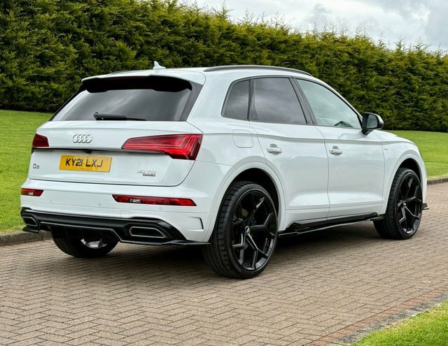 Audi Q5 2.0 Tdi 40 S KY21LXJ White #3