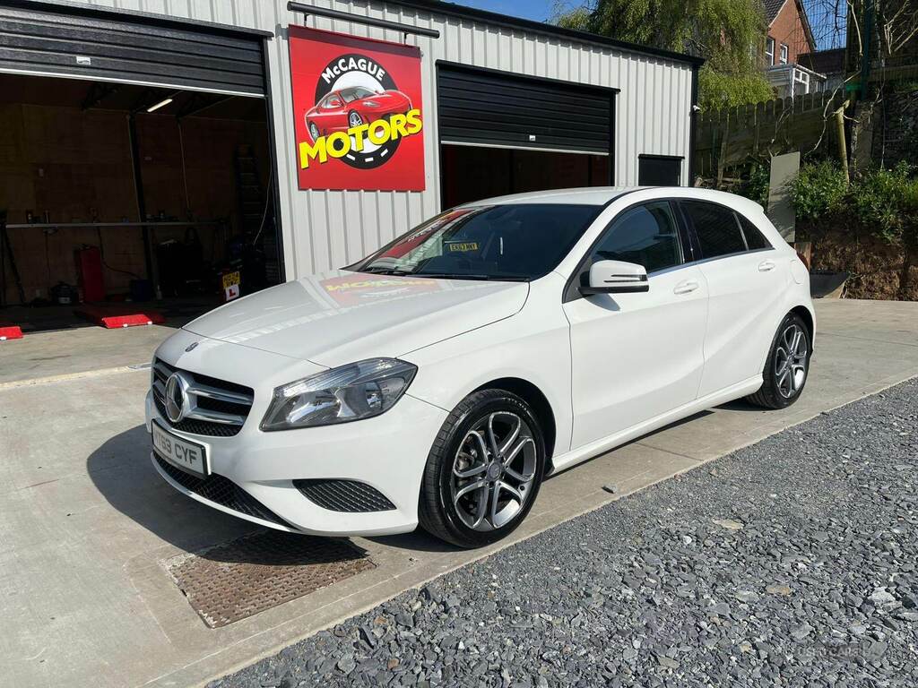 Mercedes-Benz A Class A180 Cdi Blueefficiency Sport MT63CYF White #2