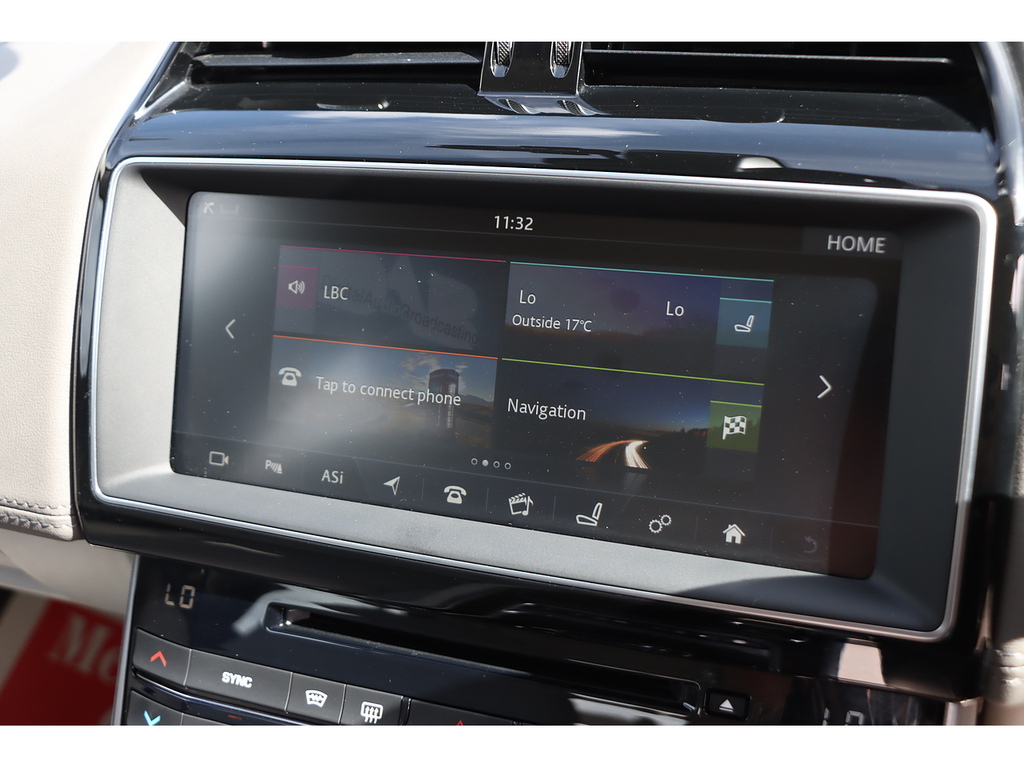 Jaguar XE I Portfolio GN18ZTY Silver #5