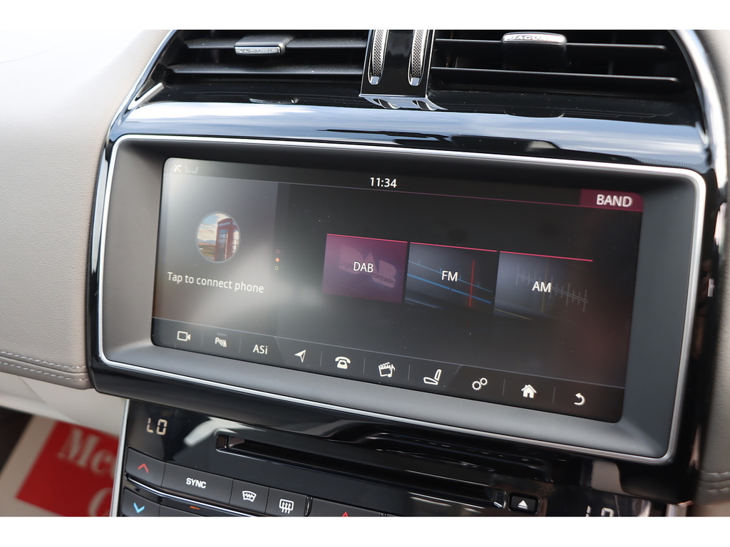 Jaguar XE I Portfolio GN18ZTY Silver #6