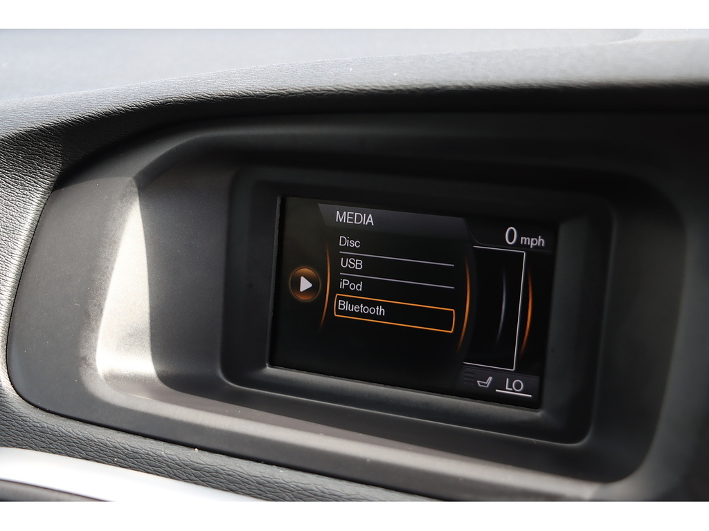 Volvo V40 T2 Momentum NA67WEJ Black #4