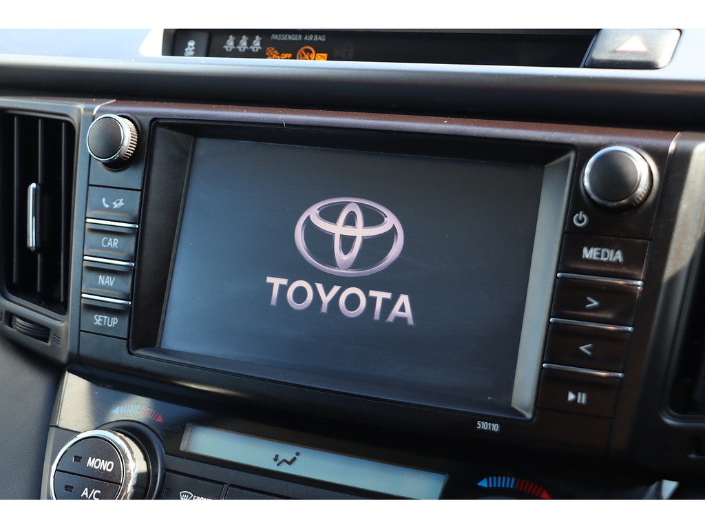 Toyota Rav 4 Vvt-h Excel White #2