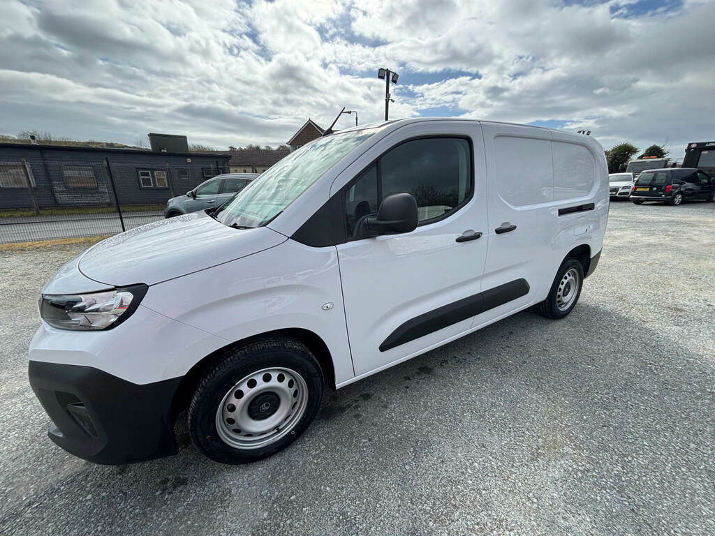 Citroen Berlingo 1.5 Bluehdi 100Ps Crew Van Enterprise CF74ZDM White #2