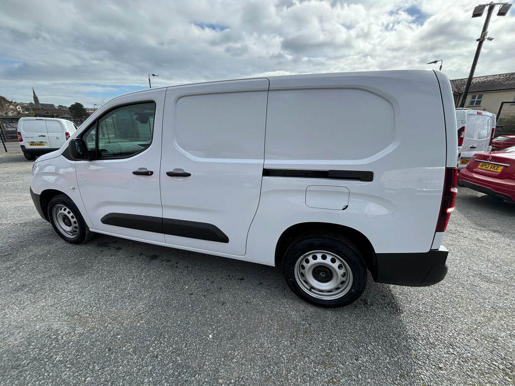 Citroen Berlingo 1.5 Bluehdi 100Ps Crew Van Enterprise CF74ZDM White #3