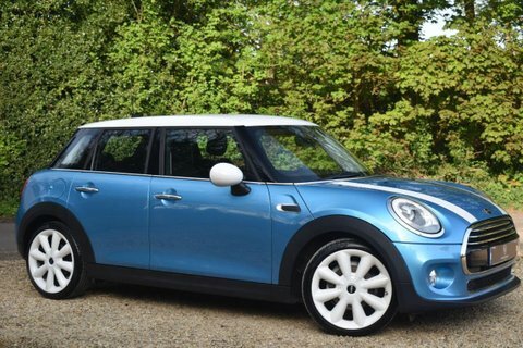 Mini Hatch 1.5 Cooper Hatchback Blue