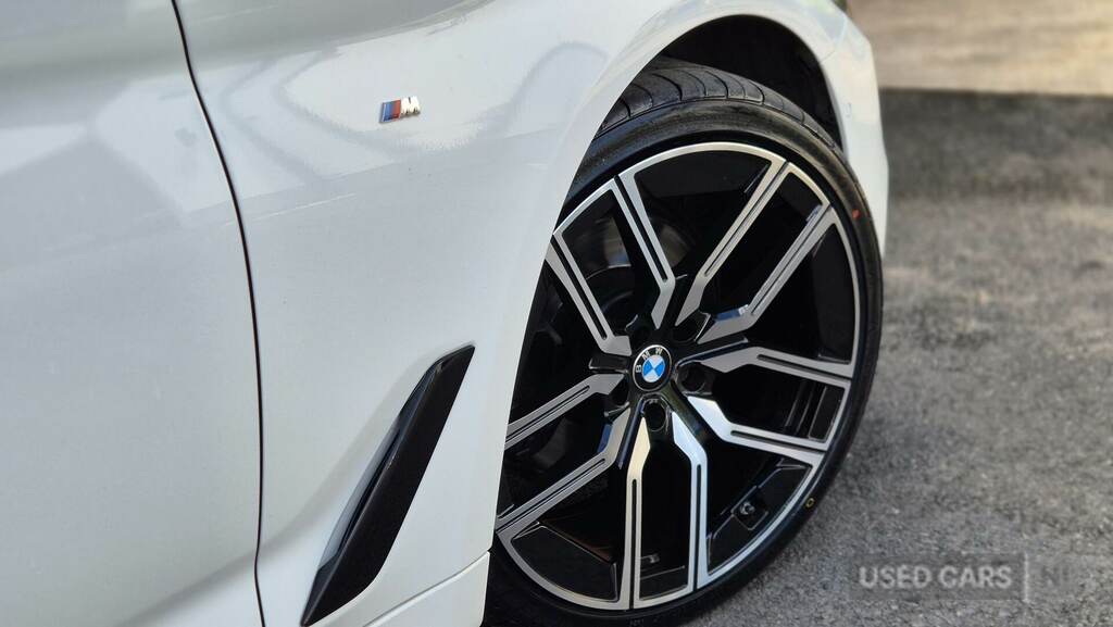 BMW 5 Series 520D Xdrive M Sport VFZ1331 White #3