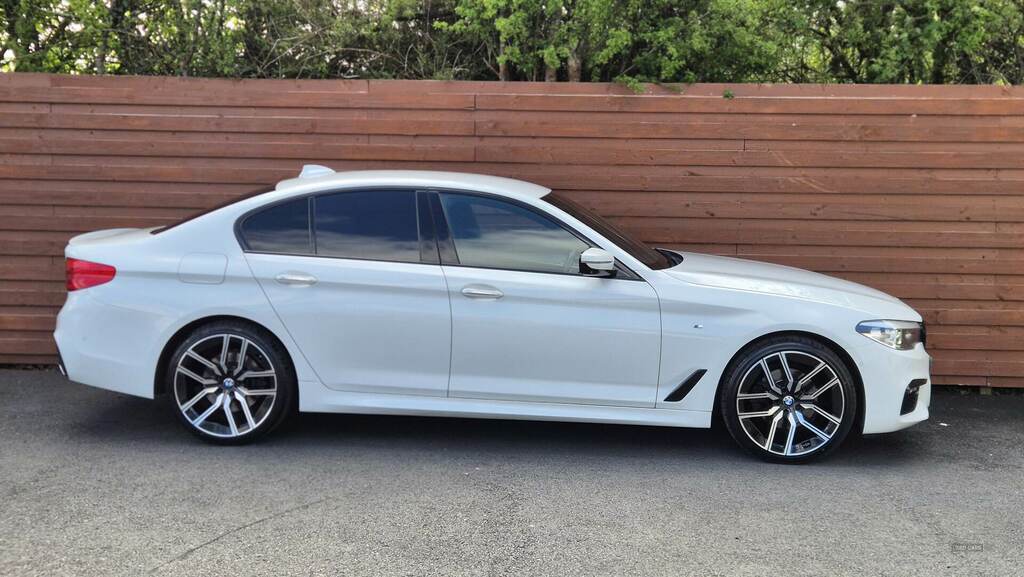 BMW 5 Series 520D Xdrive M Sport VFZ1331 White #2