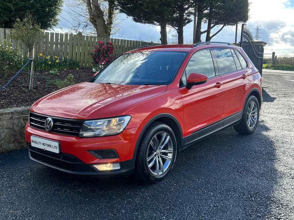 Volkswagen Tiguan 2.0 Tdi 150 Se Nav ST66VMA Orange #4