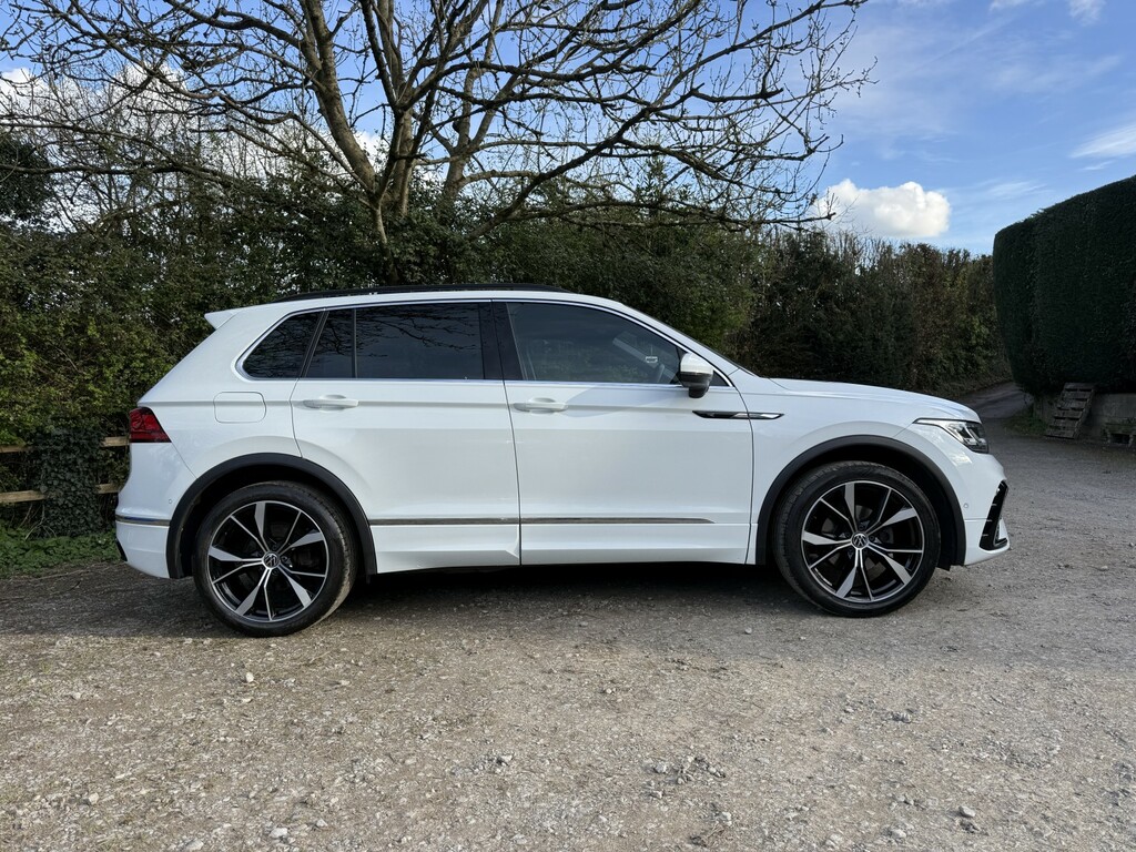 Volkswagen Tiguan Suv 1.5 Tsi R-line 202121 VU21NRN White #4