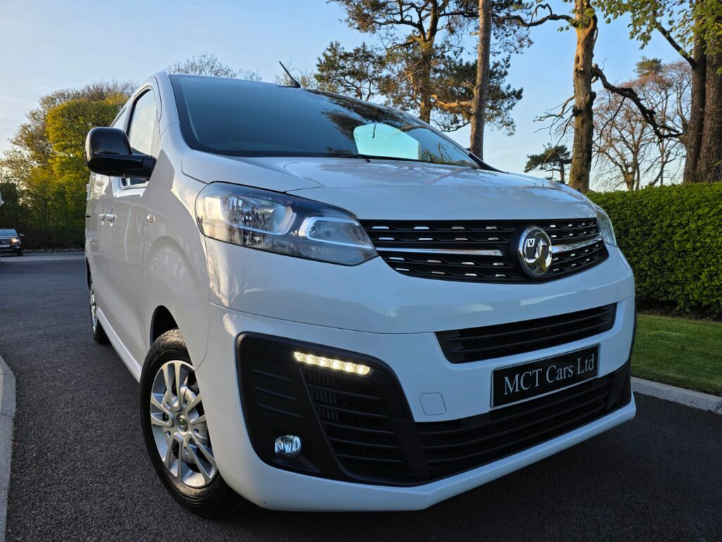 Vauxhall Vivaro 2700 1.5D 100Ps Sportive H1 Van No Vat Cruise Co