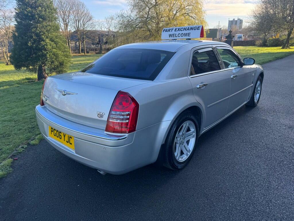 Chrysler 300C Saloon 6.1 Hemi V8 Srt-8 200606 Black #9
