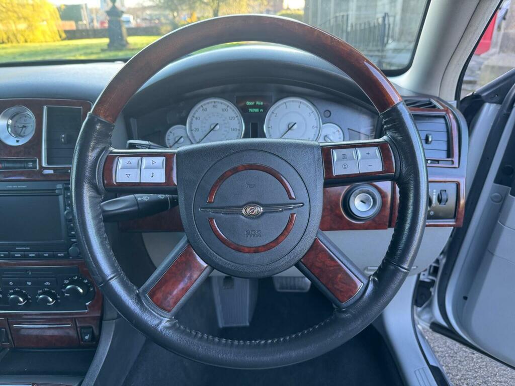 Chrysler 300C Saloon 6.1 Hemi V8 Srt-8 200606 Black #31