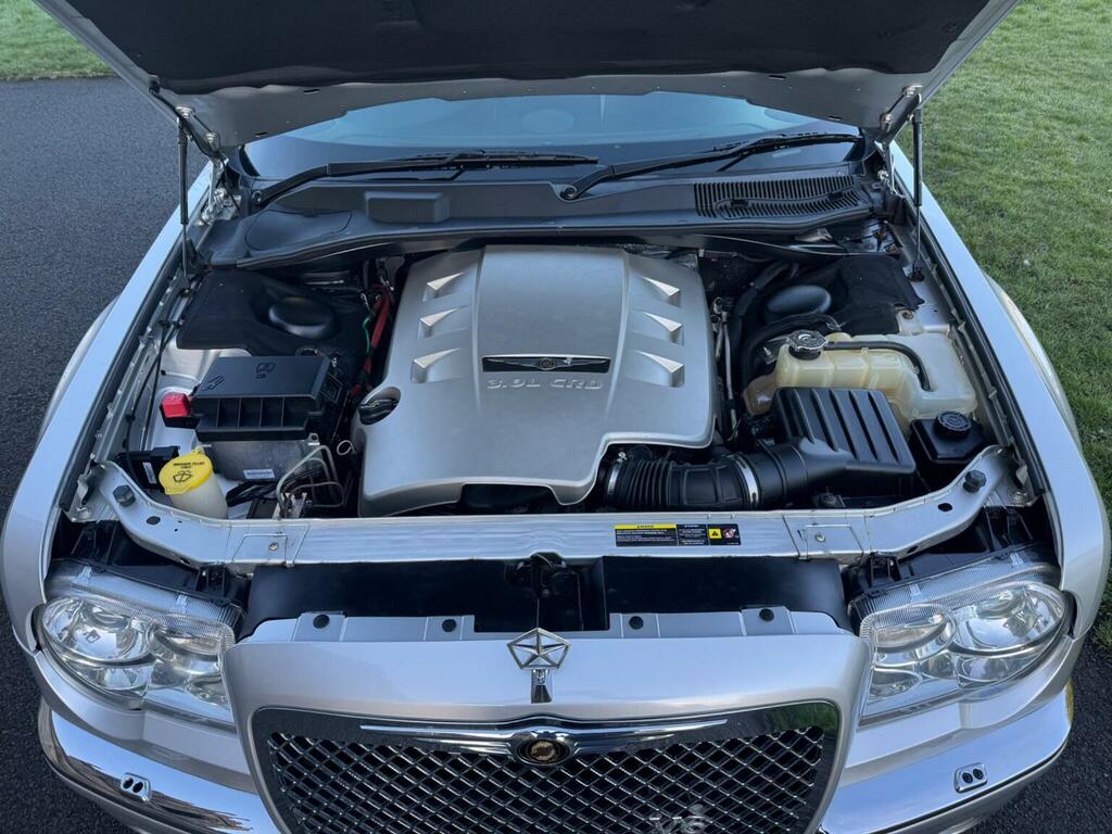 Chrysler 300C Saloon 6.1 Hemi V8 Srt-8 200606 Black #39