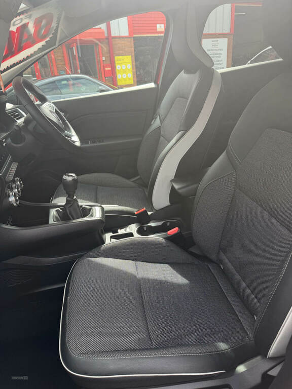 Renault Captur 1.0 Tce 90 Techno WIG7996 Black #5