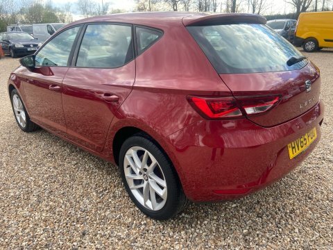 Seat Leon 1.6 Tdi Cr HV65POU Red #5