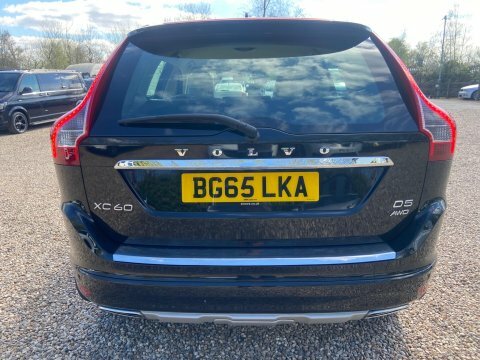 Volvo XC60 2.4 D5 Se BG65LKA Black #4