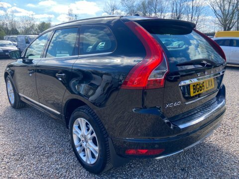 Volvo XC60 2.4 D5 Se BG65LKA Black #5