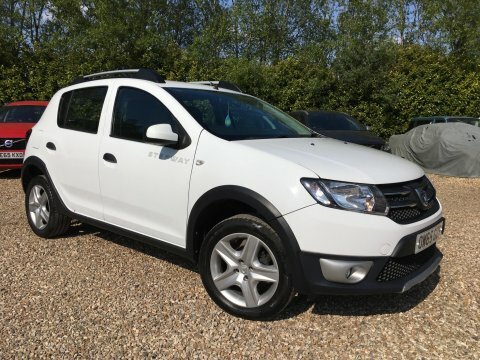 Dacia Sandero Stepway 0.9 Tce Laureate White