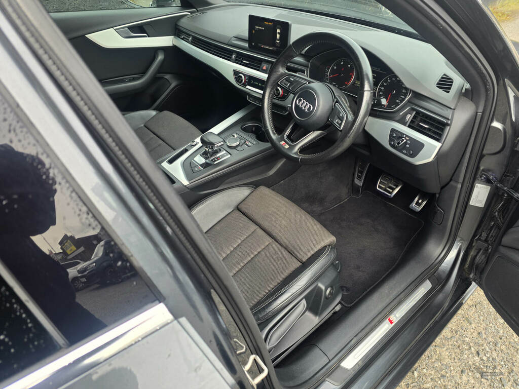Audi A4 2.0 Tdi 190 S Line S Tronic LV17TZP Grey #4