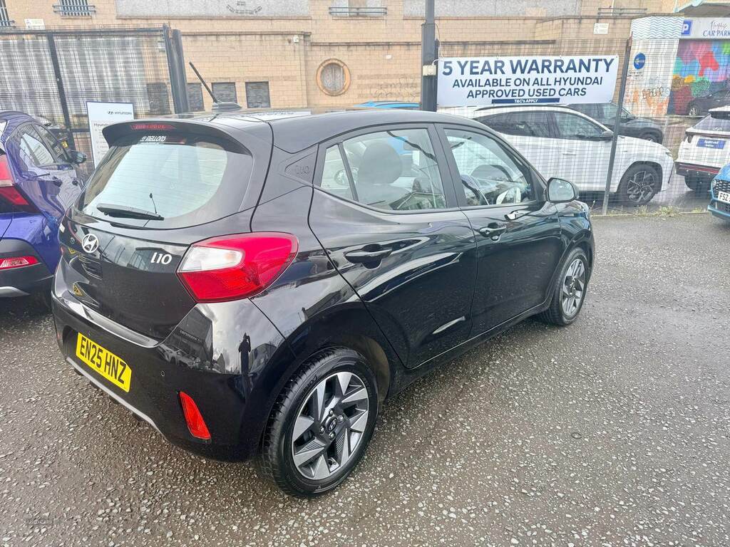 Hyundai I10 1.0 63 Advance Nav EN25HNZ Black #3