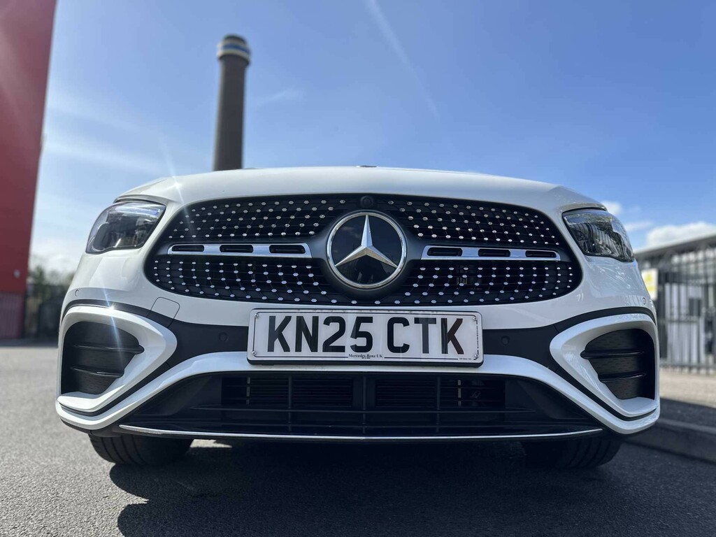 Mercedes-Benz GLA Class 1.3 Gla250e 15.6Kwh Amg Line Executive Suv P KN25CTK White #3