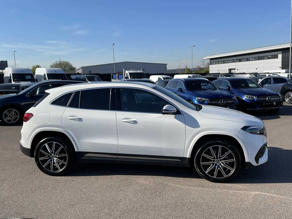 Mercedes-Benz EQA Eqa 300 66.5Kwh Amg Line Executive Suv Elect KM74CDY White #2
