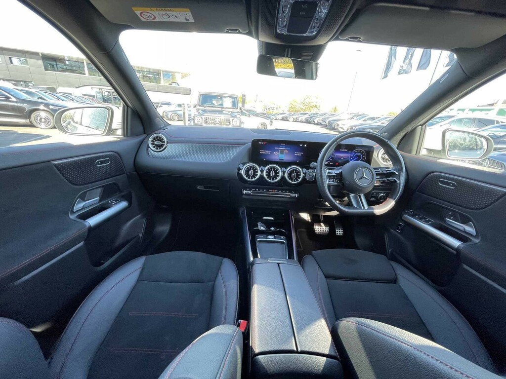 Mercedes-Benz EQA Eqa 300 66.5Kwh Amg Line Executive Suv Elect KM74CDY White #6