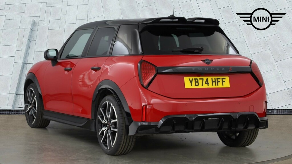 Mini Hatch Cooper S YB74HFF Red #3