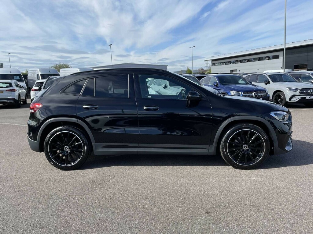 Mercedes-Benz GLA Class 2.0 Gla220d Amg Line Night Edition Premium Plus LV23HXA #2