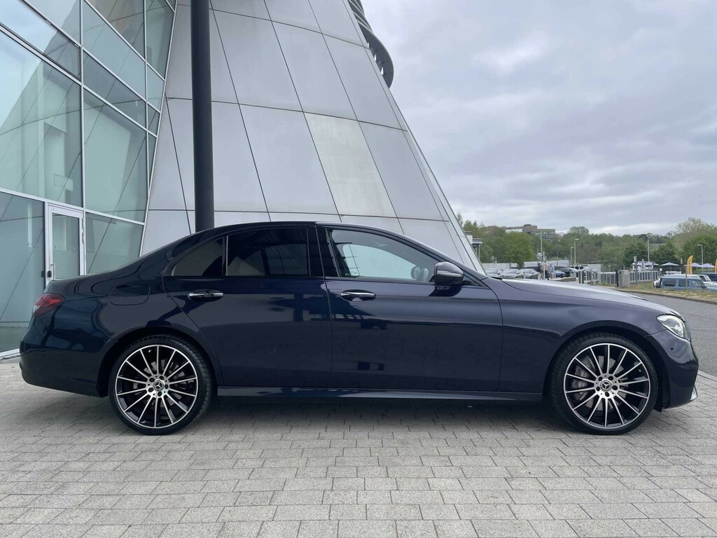 Mercedes-Benz E Class 2.9 E400d Amg Line Night Edition Premium Plus Sa LG23RCL  #2