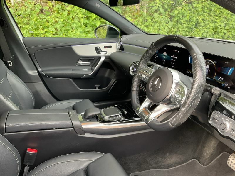 Mercedes-Benz A Class A 35 4Matic Premi WF72MUU White #5