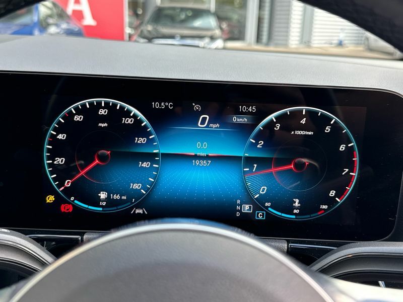 Mercedes-Benz B Class Hatchback WO22DUU Silver #6