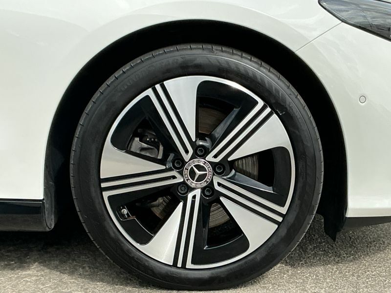 Mercedes-Benz CLA Class Saloon KN75LXG White #4