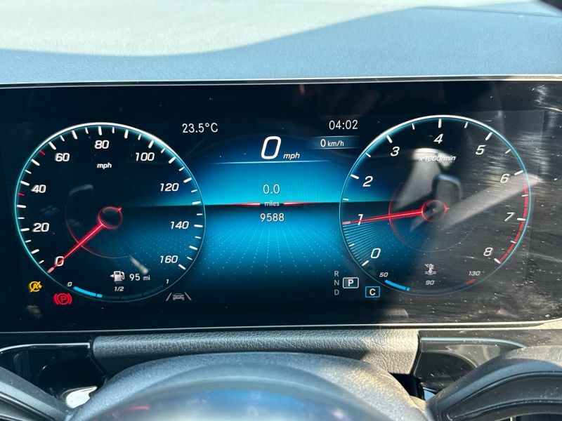 Mercedes-Benz B Class Hatchback WH22CLJ Blue #6