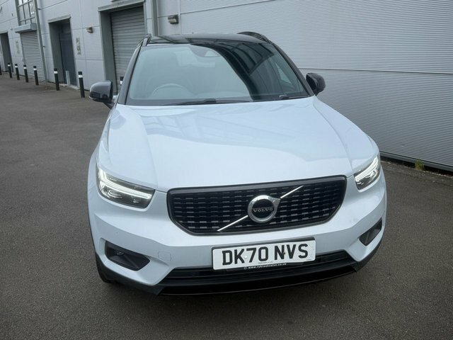 Volvo XC40 1.5 T3 R-design Suv Euro 6 S S DK70NVS Silver #4