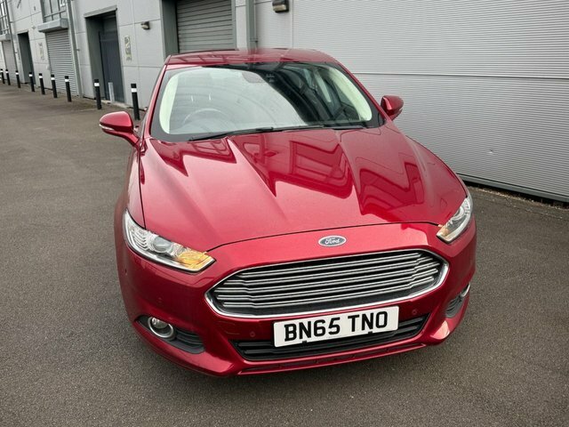 Ford Mondeo 2.0 Tdci Zetec Hatchback Euro 6 Red #6