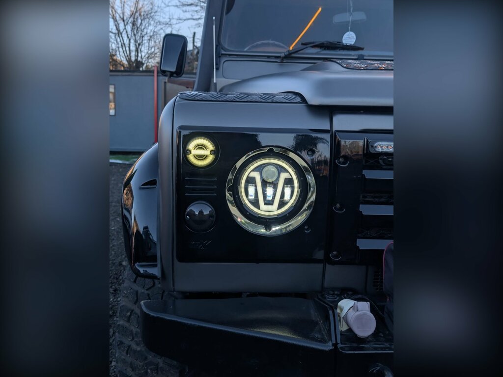 Land Rover Defender 110 County Dcb #3