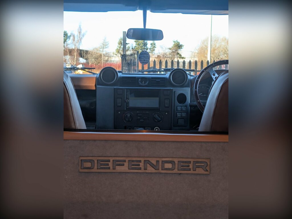 Land Rover Defender 110 County Dcb #7