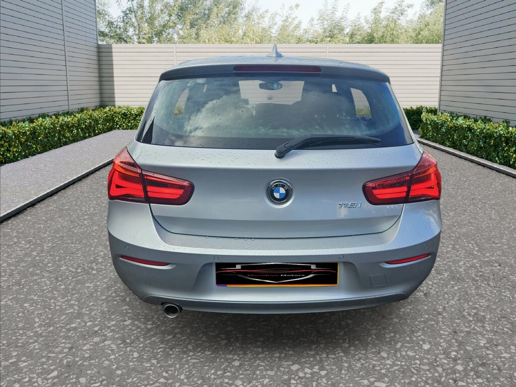 BMW 1 Series 1.5 118I Se Business Hatchback Eur YG68NFS Silver #6