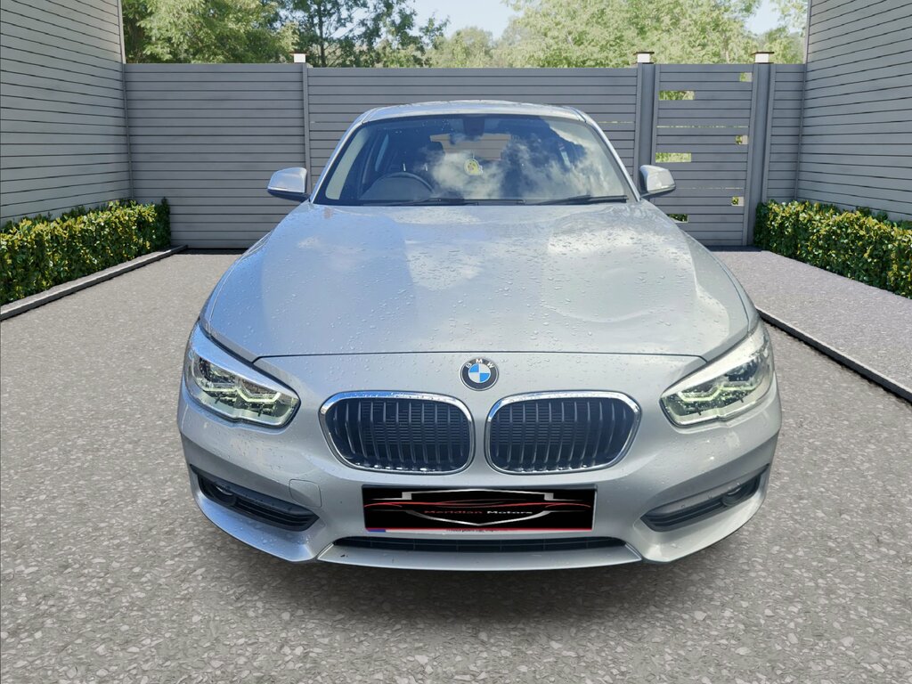 BMW 1 Series 1.5 118I Se Business Hatchback Eur YG68NFS Silver #2