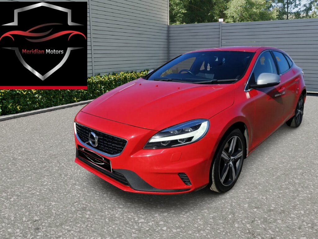 Volvo V40 2.0 T2 R-design Hatchback Euro 6 Red