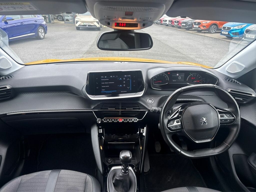 Peugeot 208 Allure Puretech Ss FSZ3755 Yellow #2