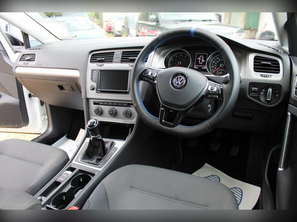 Volkswagen Golf 1.4 Tsi Bluemotion Tech Match Edition Euro 6 Ss EU66XNW White #2