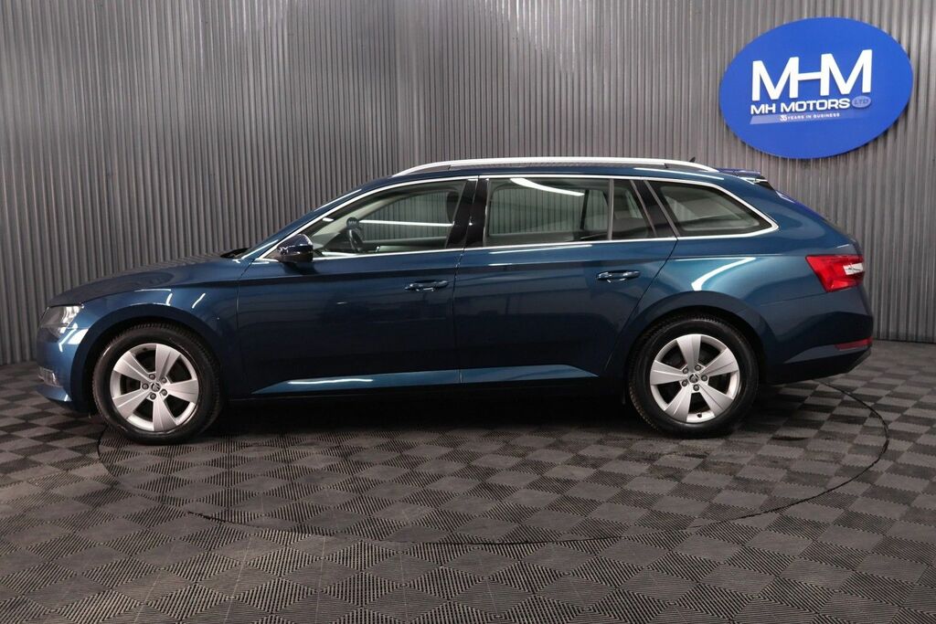Skoda Superb Tdi Se Estate Blue #4
