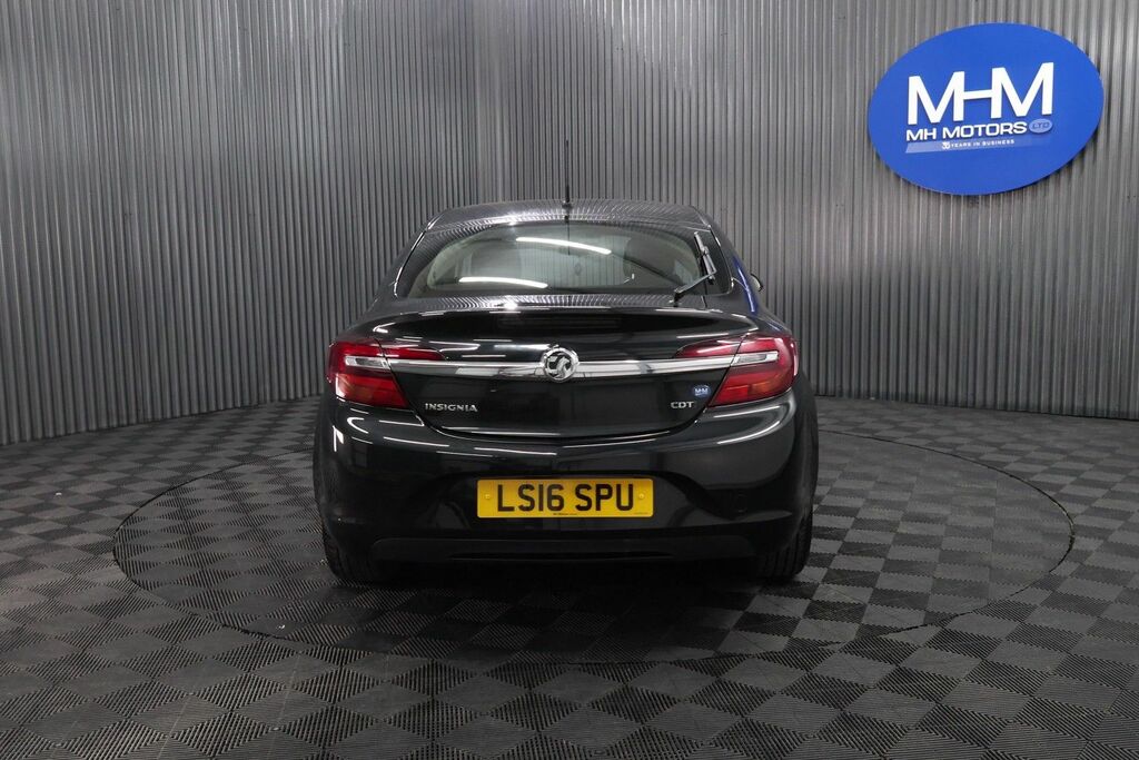 Vauxhall Insignia Cdti Design Hatchback Black #5