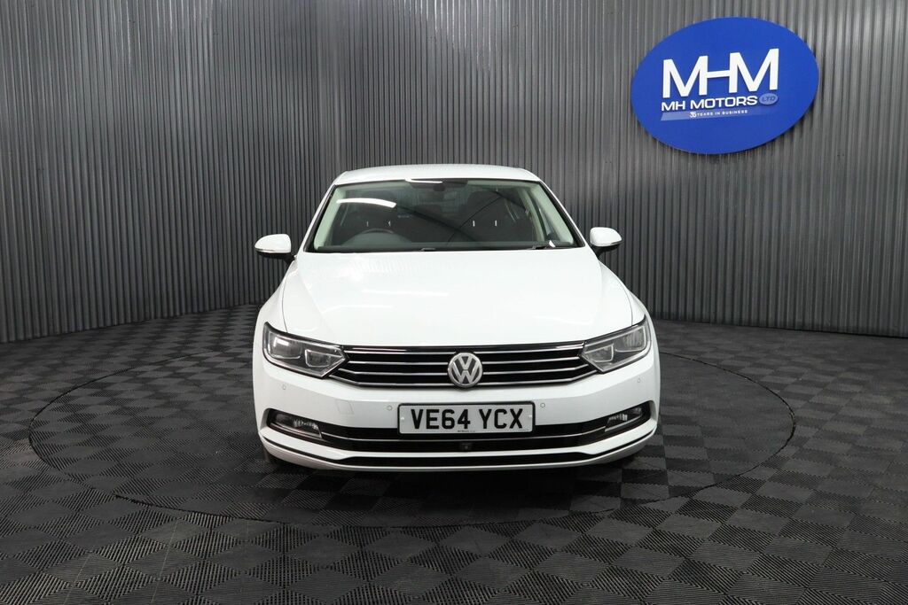 Volkswagen Passat Tdi Bluemotion Tech Se VE64YCX White #2