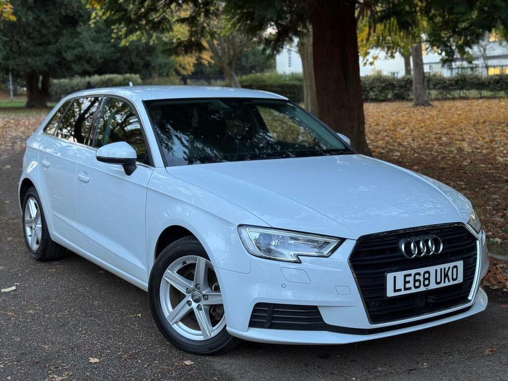 Audi A3 Hatchback 1.5 Tfsi Cod 35 Sport Sportback S Tronic TEMP492  #2